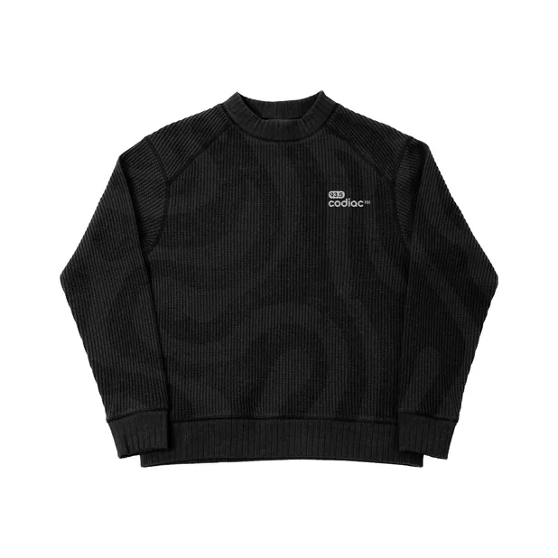 Mise en situation : crewneck noir au motif de vagues ton sur ton.